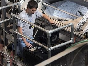 Levitation yields better neutron-lifetime measurement