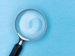 Deeper insight thanks to neutrons from a laser source
