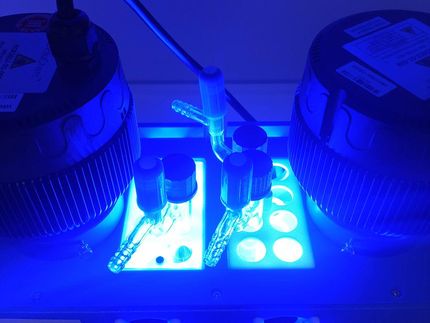 Breakthrough in synthesis chemistry: Chemists use light energy to produce small molecular rings