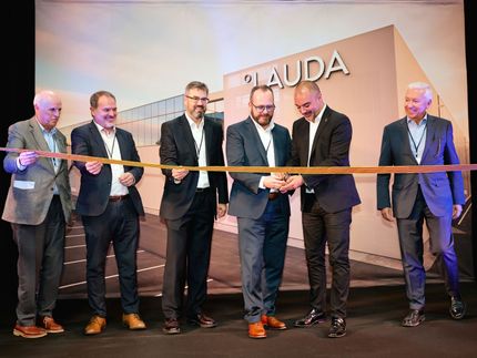 LAUDA