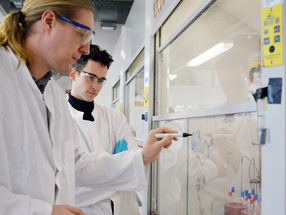 Novel method for controlling chemical reactions discovered