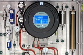 Michell QMA601-LR Low-Range Process Moisture Analyzer