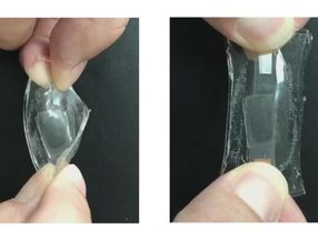 Completely stretchy lithium-ion battery for flexible electronics