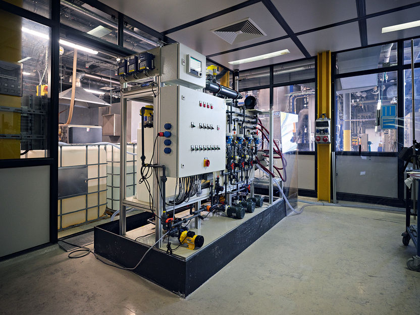 Evonik is driving forward the green transformation with electrodialysis - Electrochemical process converts salts into valuable raw materials