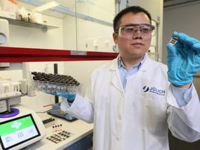 Achieving better photovoltaic materials faster with AI