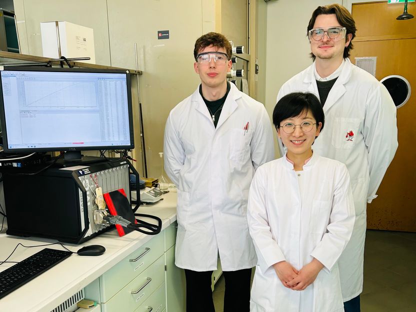 Self-optimizing catalysts facilitate water-splitting for the green production of hydrogen - Catalyst performance surprisingly increases over time